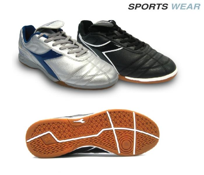 Diadora Futsal Shoe 750